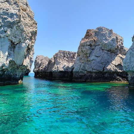 Sea Rock Villa Rodos أرخانجلوس المظهر الخارجي الصورة